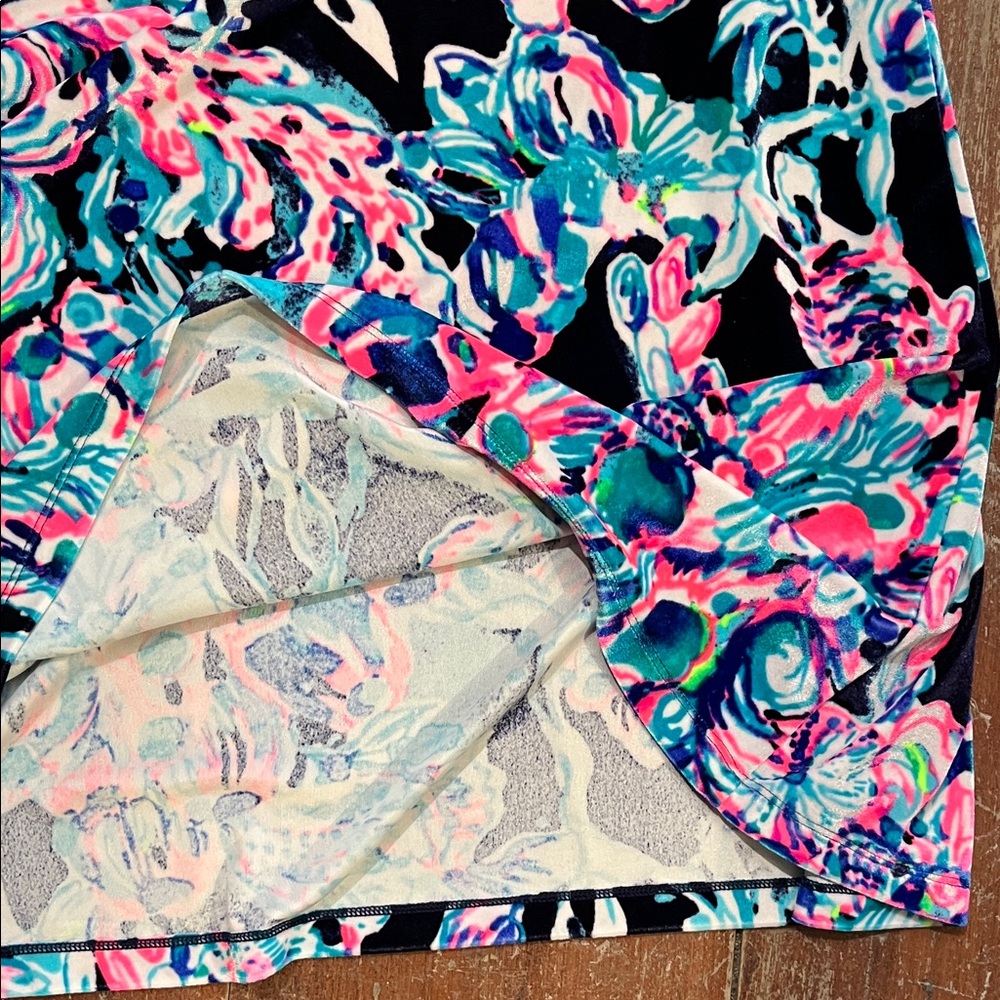 Lilly Pulitzer Dress in Pink and Blue Floral - Picture 5 of 8